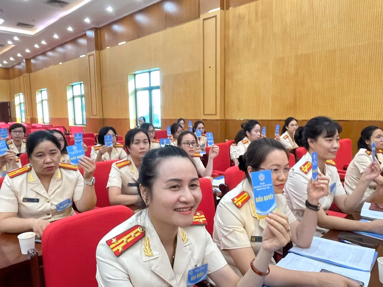 Phụ nữ Cục Y tế -0