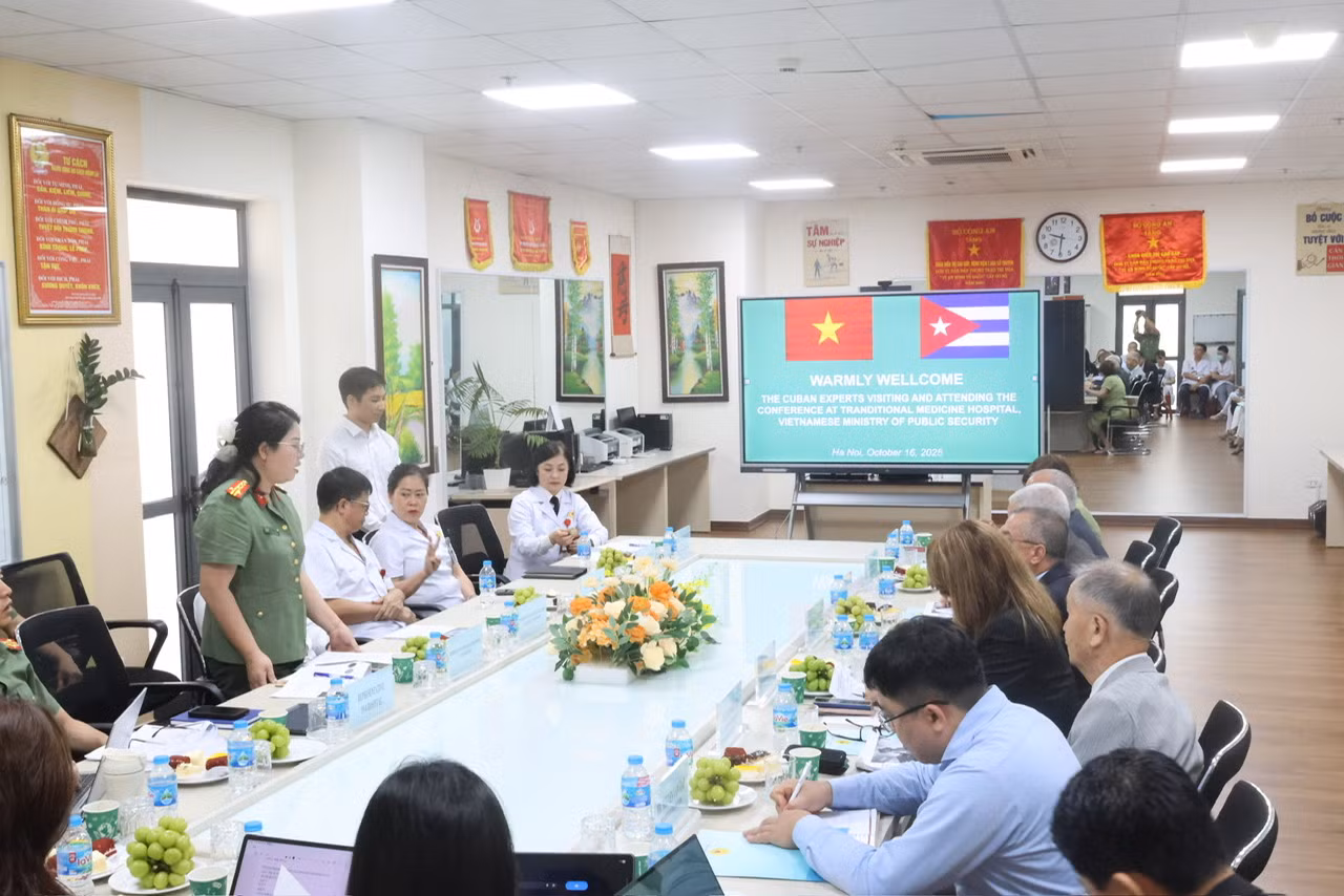 Hợp tác nghiên cứu, ứng dụng sản phẩm thuốc nguồn gốc tự nhiên của Cuba tại Bệnh viện Y học cổ truyền Bộ Công an -0