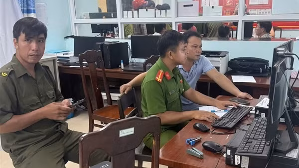 Công an cấp xã với Chiến dịch 90 ngày đêm&nbsp;làm sạch cơ sở dữ liệu đất đai