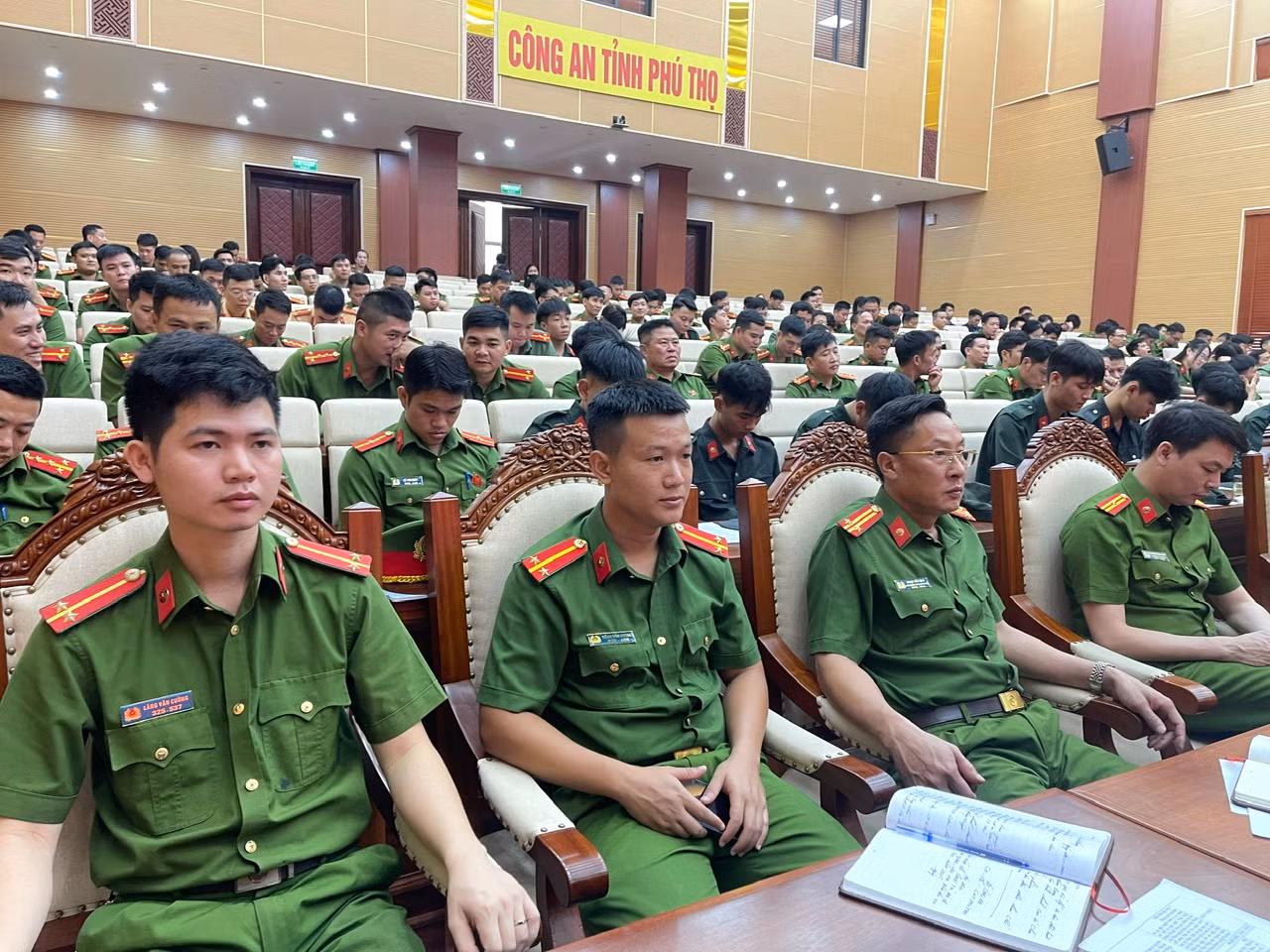 Tập huấn công tác bảo vệ môi trường, ứng phó biến đổi khí hậu cho Công an cấp xã -0