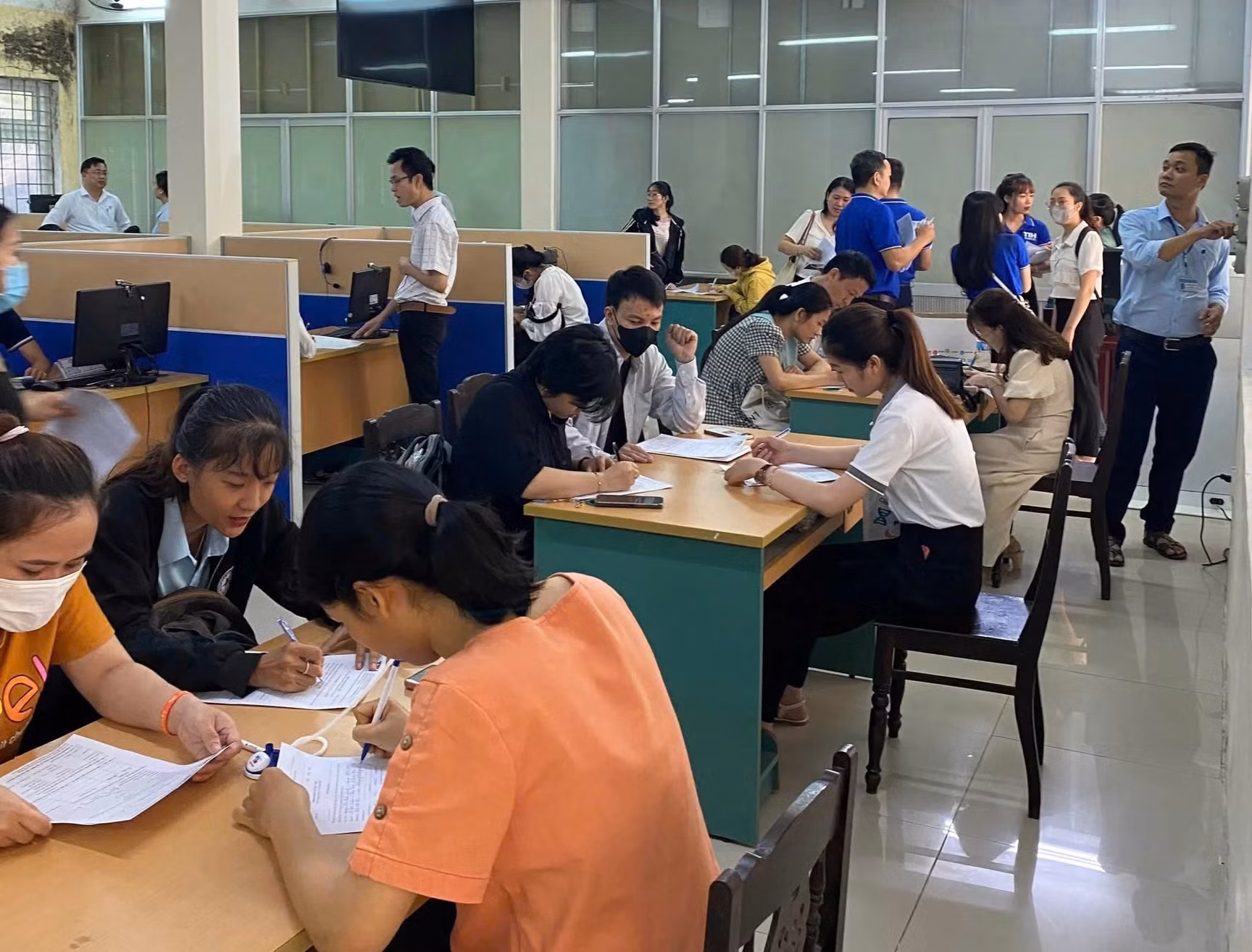 TP Huế giải quyết việc làm, giúp thị trường lao động bền vững -0