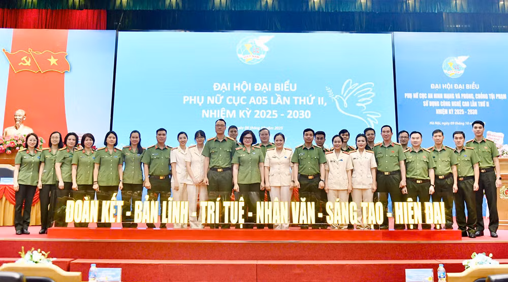 Nữ chiến sĩ trên không gian mạng - Bản lĩnh, trí tuệ, tiên phong trong kỷ nguyên số -1