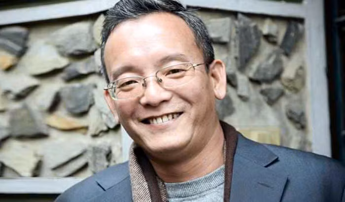 nha phe binh van hoc nguyen hoai nam.jpg -0