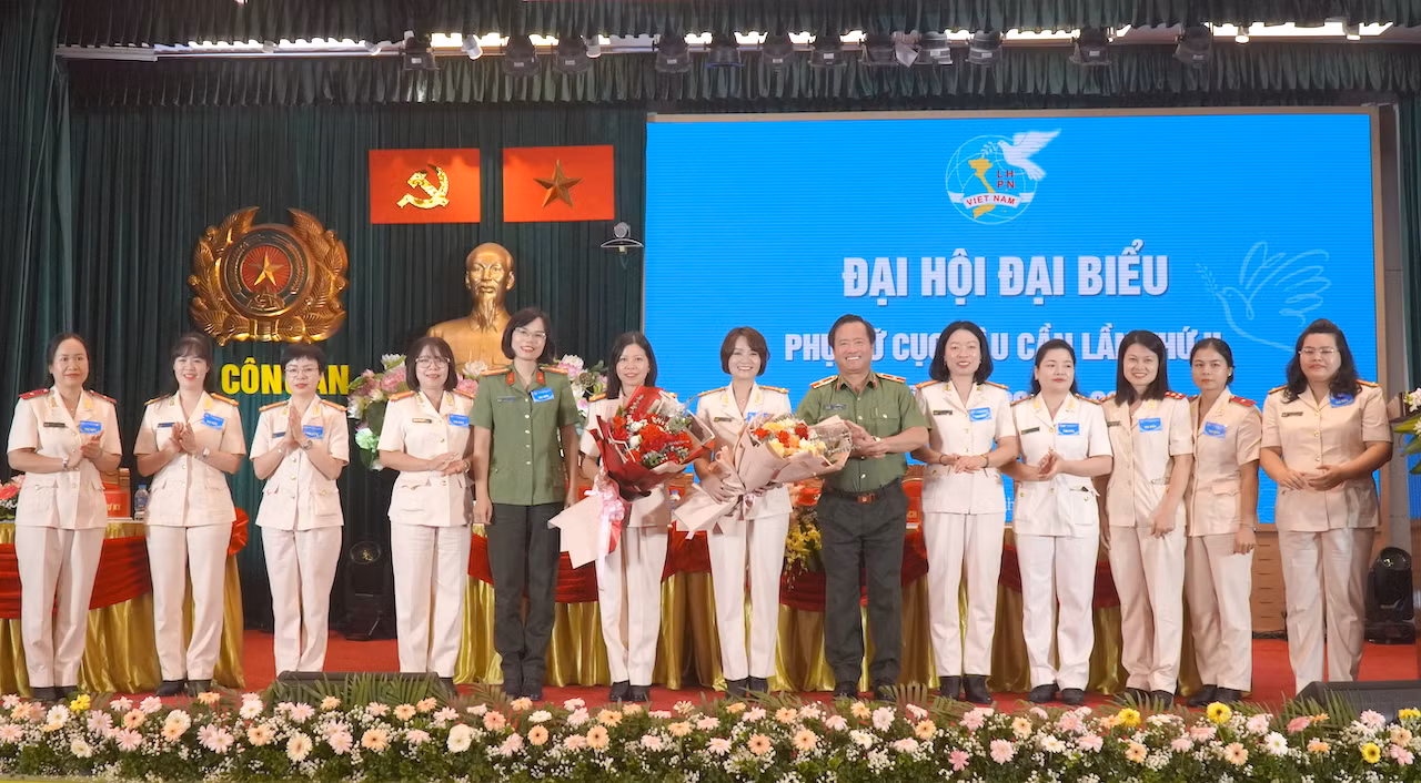 Phụ nữ Cục Hậu cần phát huy vai trò chủ động, tận tâm, sáng tạo và trách nhiệm -0