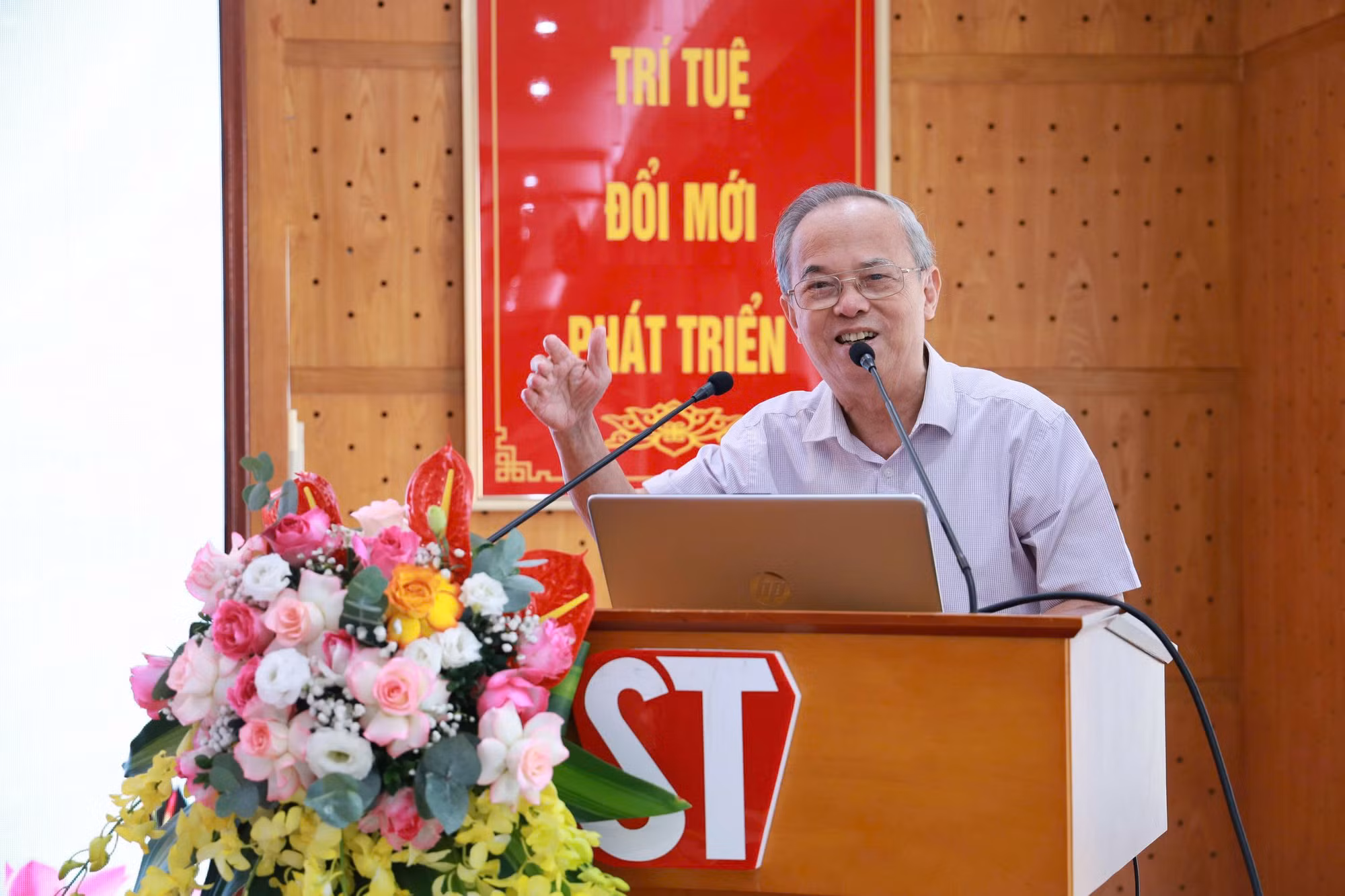 Phát triển xuất bản trong kỷ nguyên số: Nhiều thuận lợi nhưng cũng không ít thách thức -0
