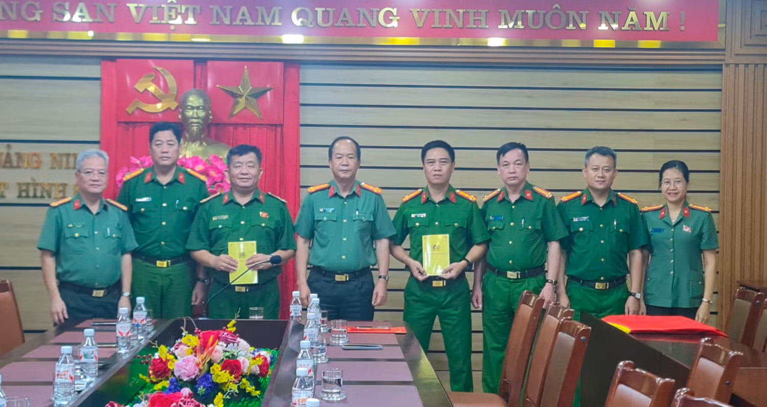 Thưởng nóng lực lượng phá án vụ án giết người, cướp tài sản đặc biệt nghiêm trọng tại tỉnh Quảng Ninh -0