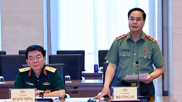Thể chế hoá đường lối, chủ trương của Đảng về công nghiệp an ninh