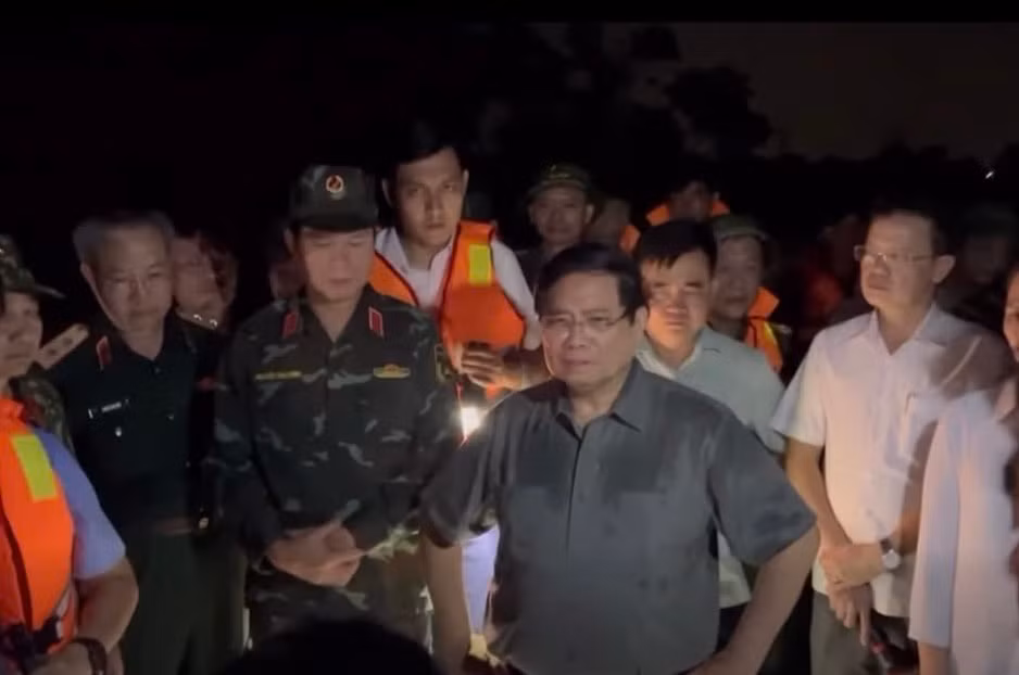 Thủ tướng yêu cầu sẵn sàng phương án di dời 30.000 dân ngập lụt ở ngoại thành -0