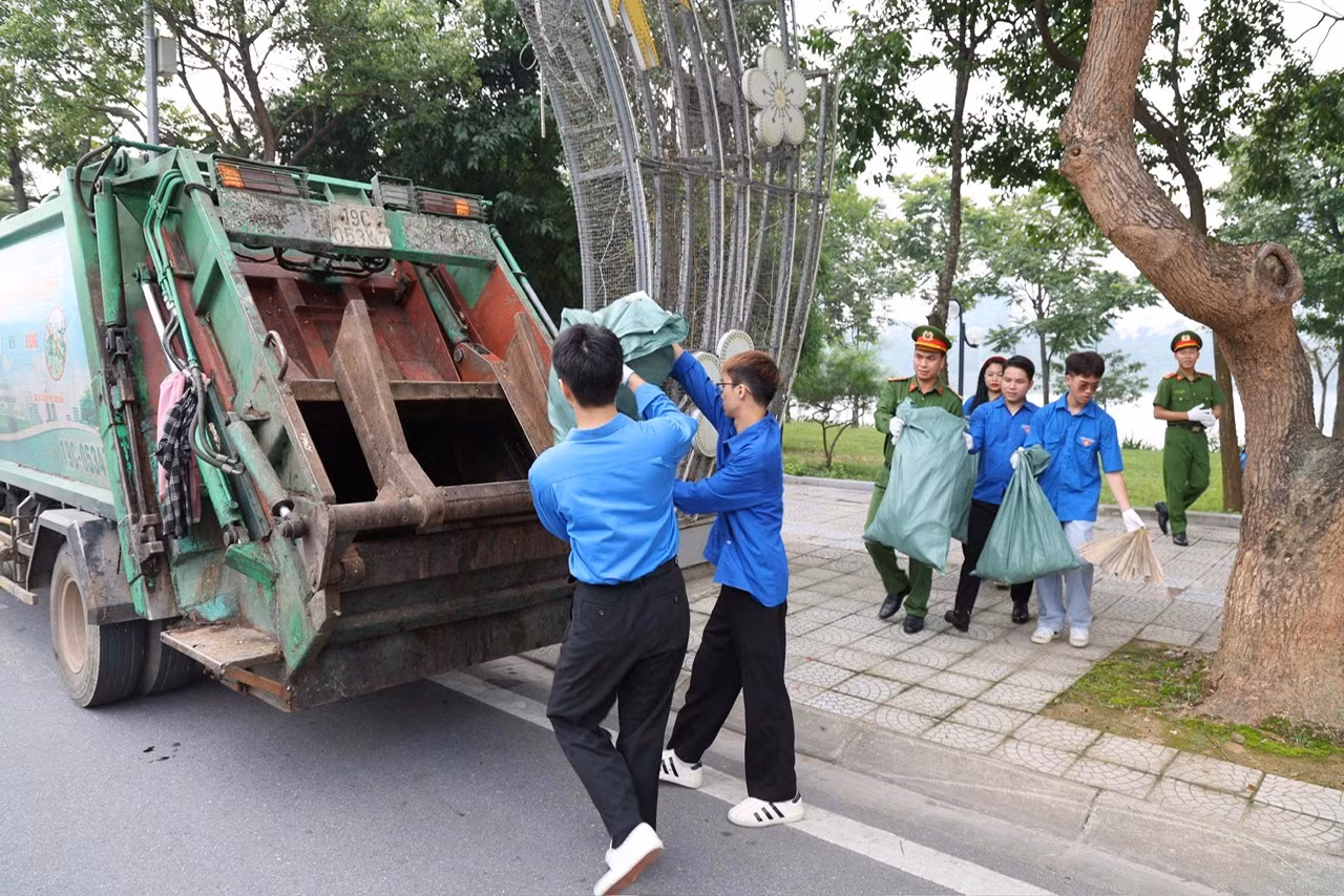Phát động hưởng ứng chiến dịch 