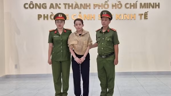 "Ngân 98" bị bắt tạm giam vì sản xuất, buôn bán hàng giả