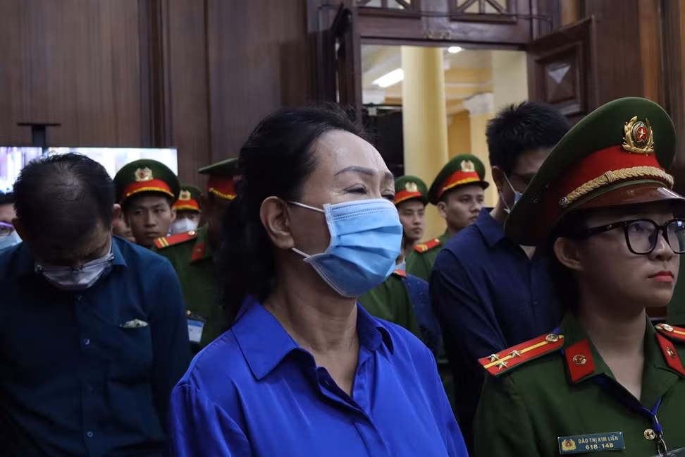 Bị cáo Trương Mỹ Lan: Tích cóp từng đồng từng cắc để khắc phục hậu quả -0