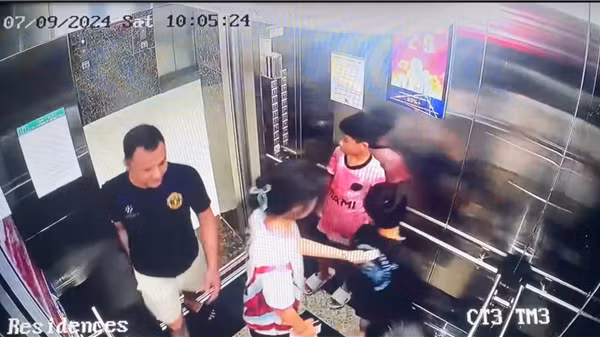 Điều tra vụ cô gái bị sàm sỡ trong thang máy