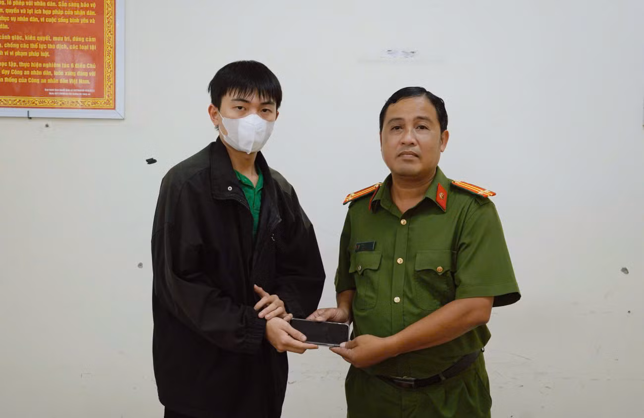 Phối hợp bắt nhanh đối tượng cướp giật tài sản -0