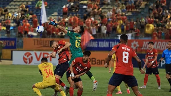 CLB Bóng đá Công an Hà Nội thua trận đầu tiên tại V.league 2024-2025