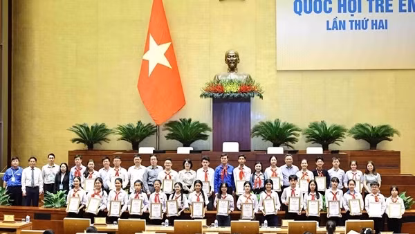 Khai mạc phiên họp giả định “Quốc hội trẻ em” lần thứ II