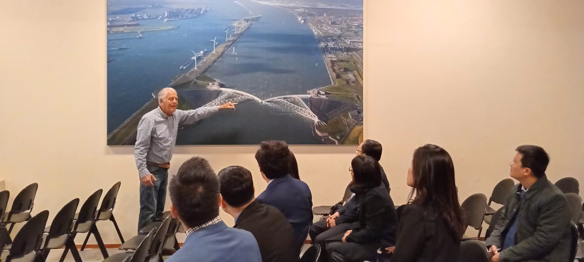 Hà Lan - Việt Nam chia sẻ kinh nghiệm ứng phó với nước biển dâng, quản lý tài nguyên nước -0