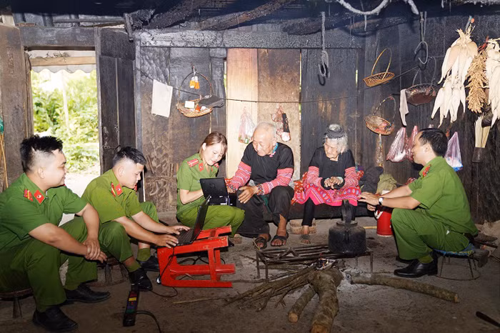 Bình yên cho cao nguyên đá -0