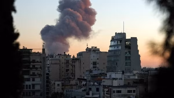 Israel tấn công đầu não của Hezbollah tại Beirut