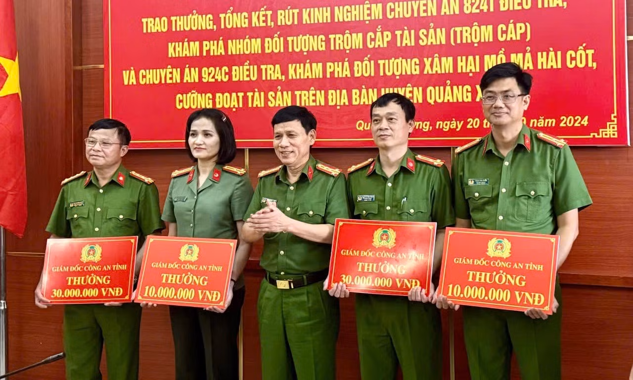 Chuyện chưa kể về đối tượng đào trộm mộ lấy hài cốt rồi nhắn tin tống tiền -0