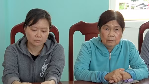 Con gái rủ mẹ tham gia hoạt động nhằm lật đổ chính quyền nhân dân