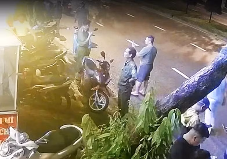 Một thanh niên bị đâm tử vong nghi do mâu thuẫn tình cảm -0