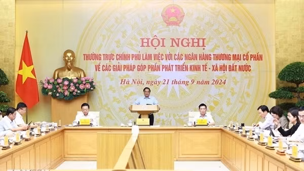 Thủ tướng: Đánh giá chính xác, công bằng về chính sách tiền tệ, điều hành vĩ mô