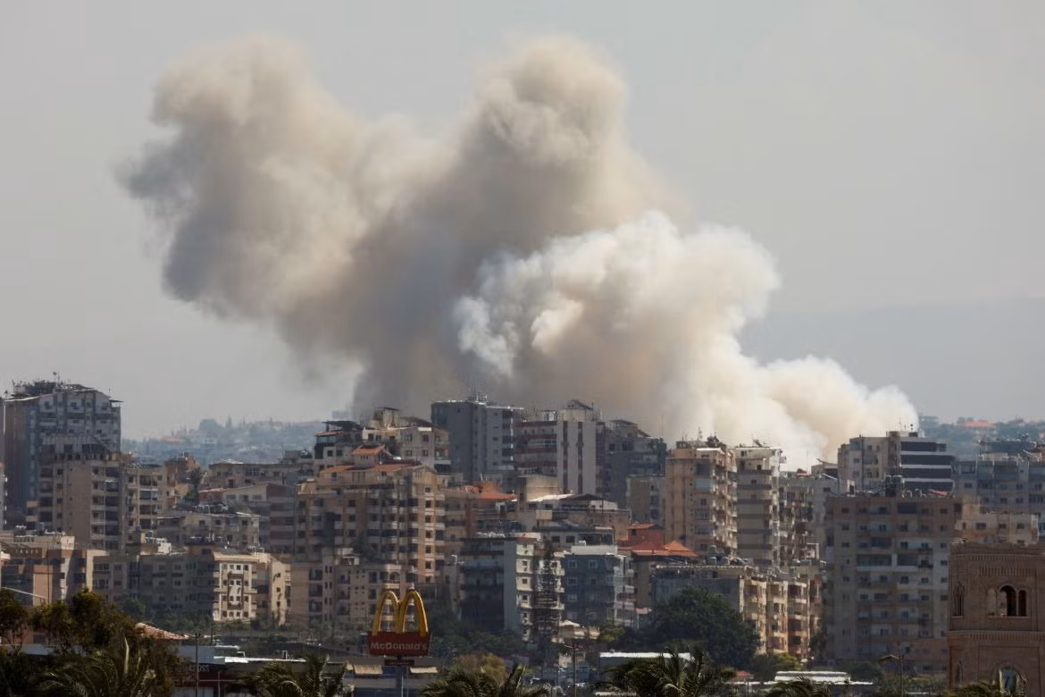Israel không kích Lebanon, hơn 100 người thiệt mạng -0