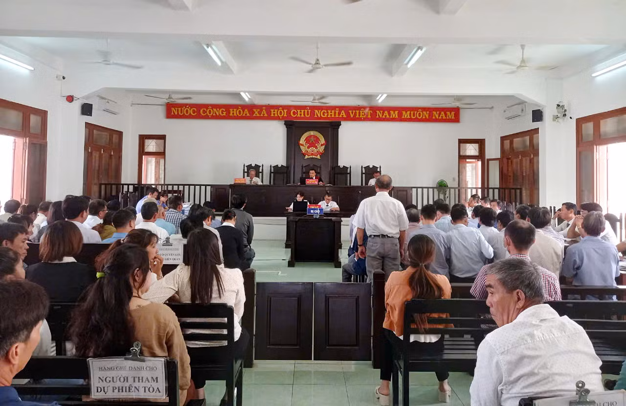 Sai phạm về đất đai, 3 cựu Chủ tịch, Phó Chủ tịch huyện cùng 19 đồng phạm ở Phú Yên lãnh án -0