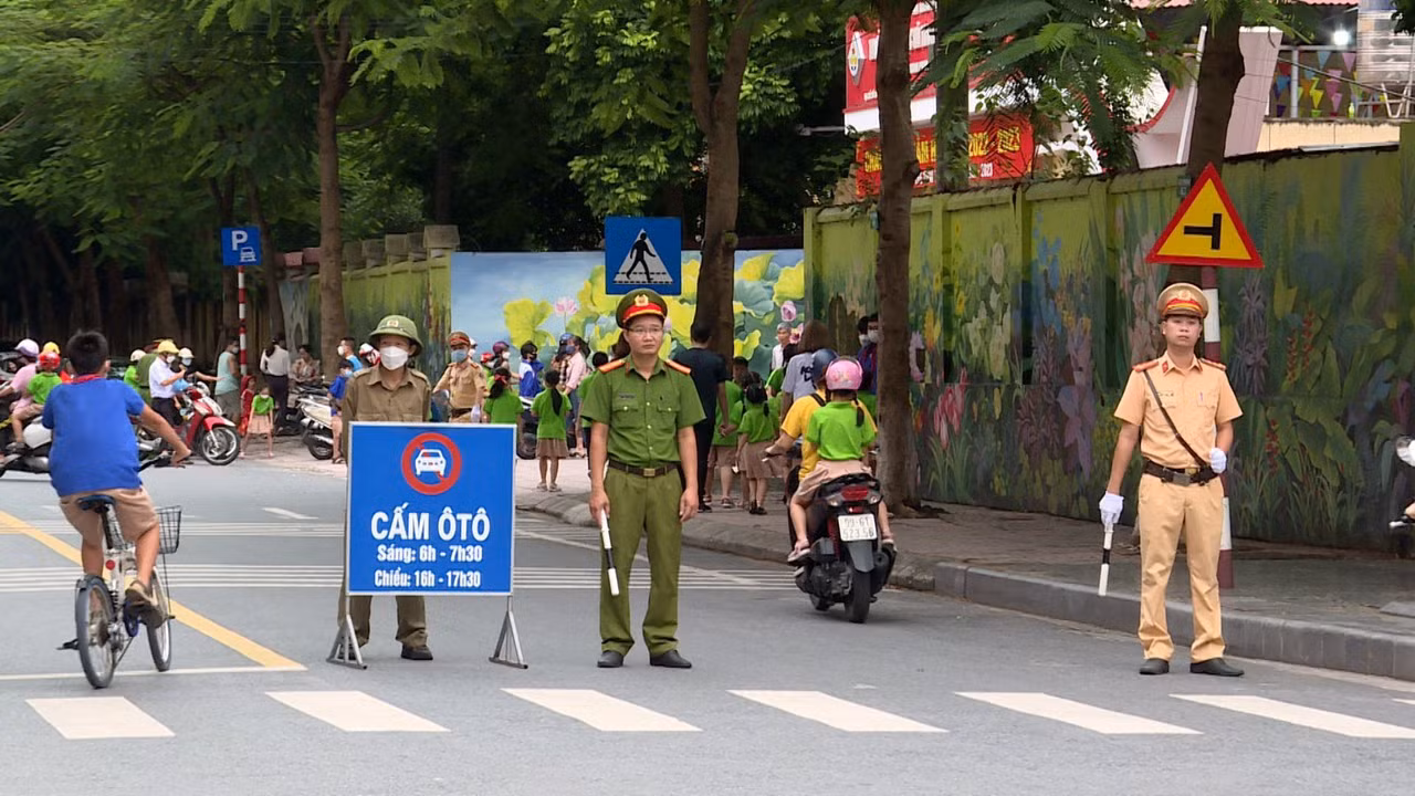 Thủ tướng Phạm Minh Chính: -0