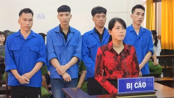 Đánh hội đồng làm nhiều người trọng thương, 5 bị cáo lãnh 23 năm tù