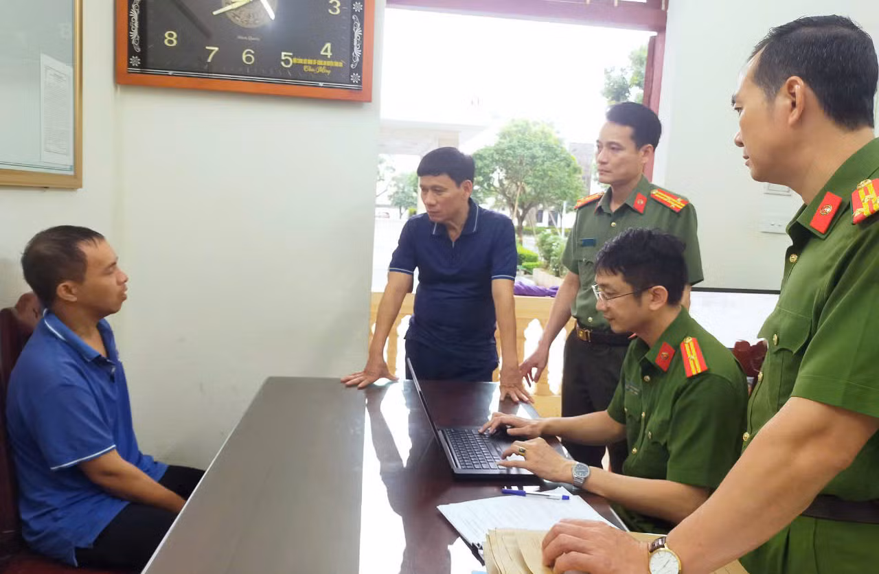 Chuyện chưa kể về đối tượng đào trộm mộ lấy hài cốt rồi nhắn tin tống tiền -0