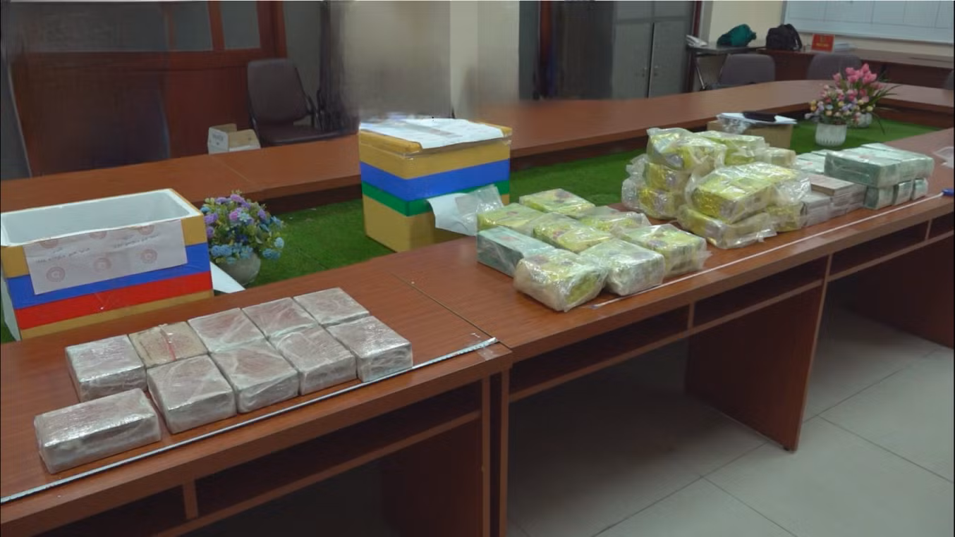 Hành trình triệt phá đường dây ma túy từ Campuchia về TP Hồ Chí Minh tiêu thụ -0