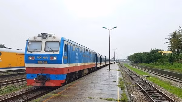 Mở bán vé tàu Tết 2025 từ 1/10