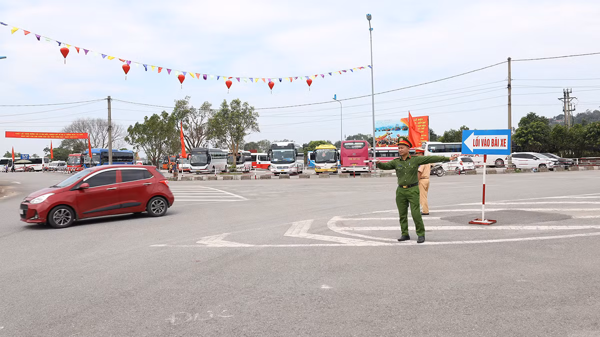 Bảo đảm ANTT cho Lễ hội mùa thu Côn Sơn – Kiếp Bạc -1