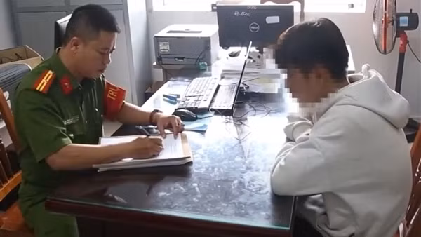 Khởi tố, tạm giam 3 thanh, thiếu niên gây án giết người