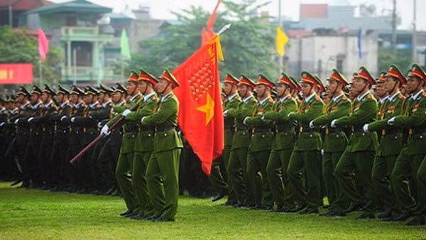 Thông báo tuyển chọn công dân vào CAND -0