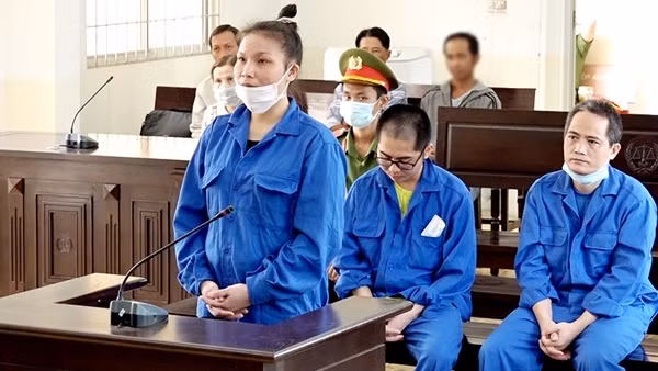 Mở hàng trăm tài khoản ngân hàng bán cho đối tượng lừa đảo tại Malaysia