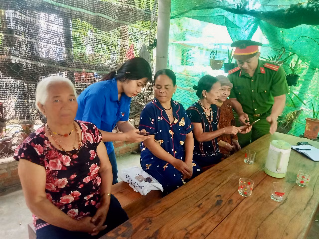 Công an Thừa Thiên-Huế quyết liệt thực hiện Đề án 06 -0
