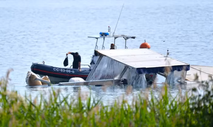 Italy: Nhiều câu hỏi đặt ra sau vụ lật du thuyền -0