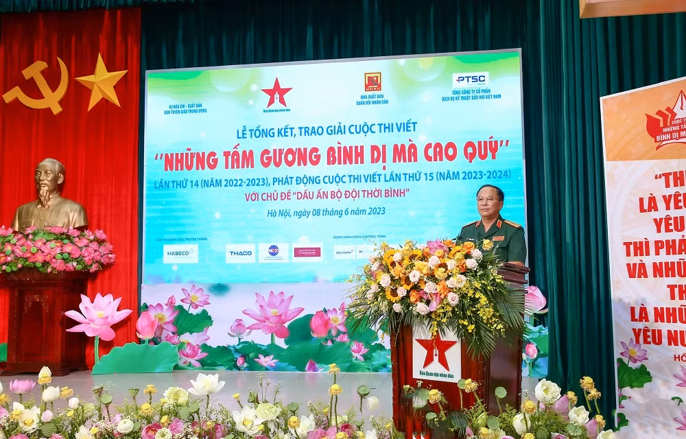 Lễ tổng kết, trao giải Cuộc thi viết “Những tấm gương bình dị mà cao quý” lần thứ 14 -0