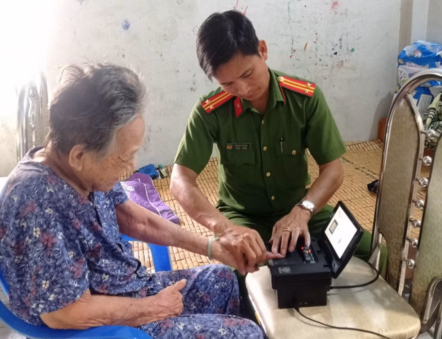 Ninh Thuận nỗ lực đến 30/6 cấp được 319.284 tài khoản định danh điện tử -0