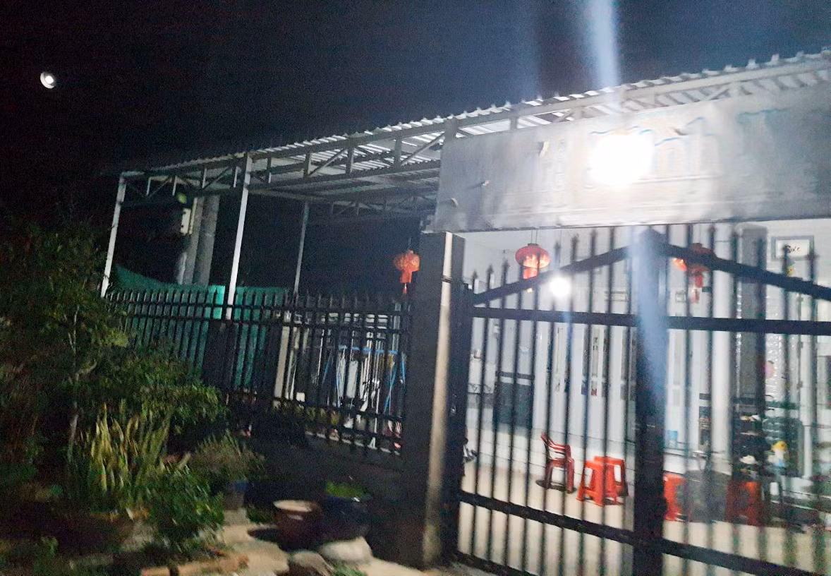 Bé trai 20 tháng tuổi tử vong tại nhóm trẻ tư thục không phép với nhiều thương tích -0