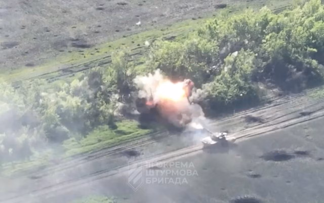 Nga: Ukraine phản công bất thành, mất 1.500 binh sĩ và 8 tăng Leopard -0