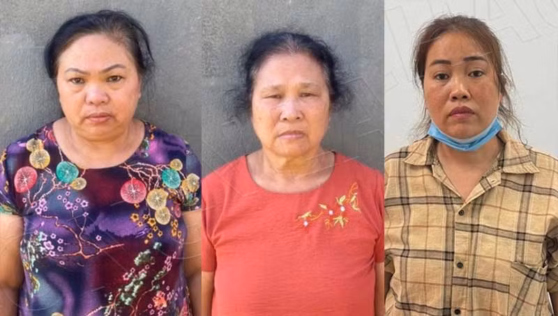 Khám nhà đối tượng đánh bạc ra ma tuý -0