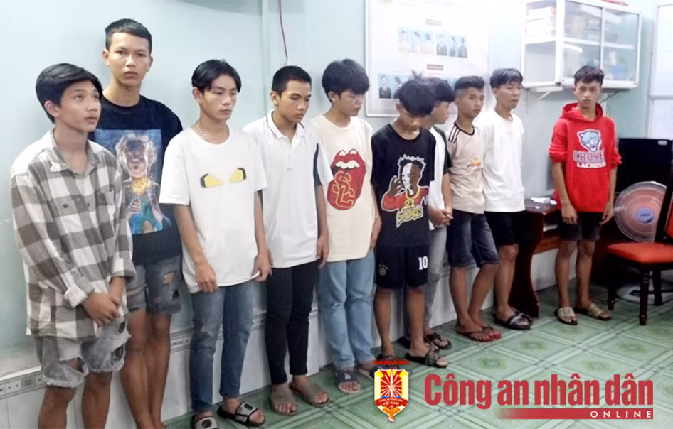 Kịp thời ngăn chặn 2 nhóm thanh thiếu niên hỗn chiến bằng hung khí ở An Giang -0
