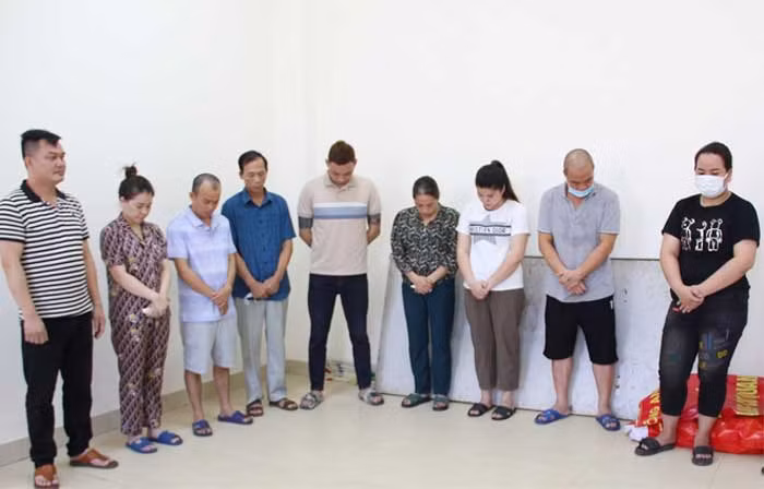 Bắt giữ 10 đối tượng trong đường dây đánh bạc hơn 10 tỷ đồng -0