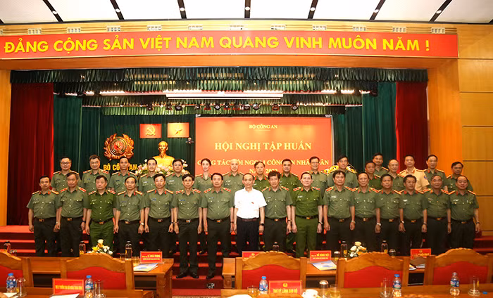 Nâng cao nhận thức về vị trí, vai trò của công tác đối ngoại CAND -0