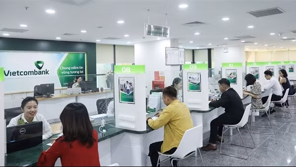 Lãi suất ngân hàng đang “quá tầm với” của doanh nghiệp?