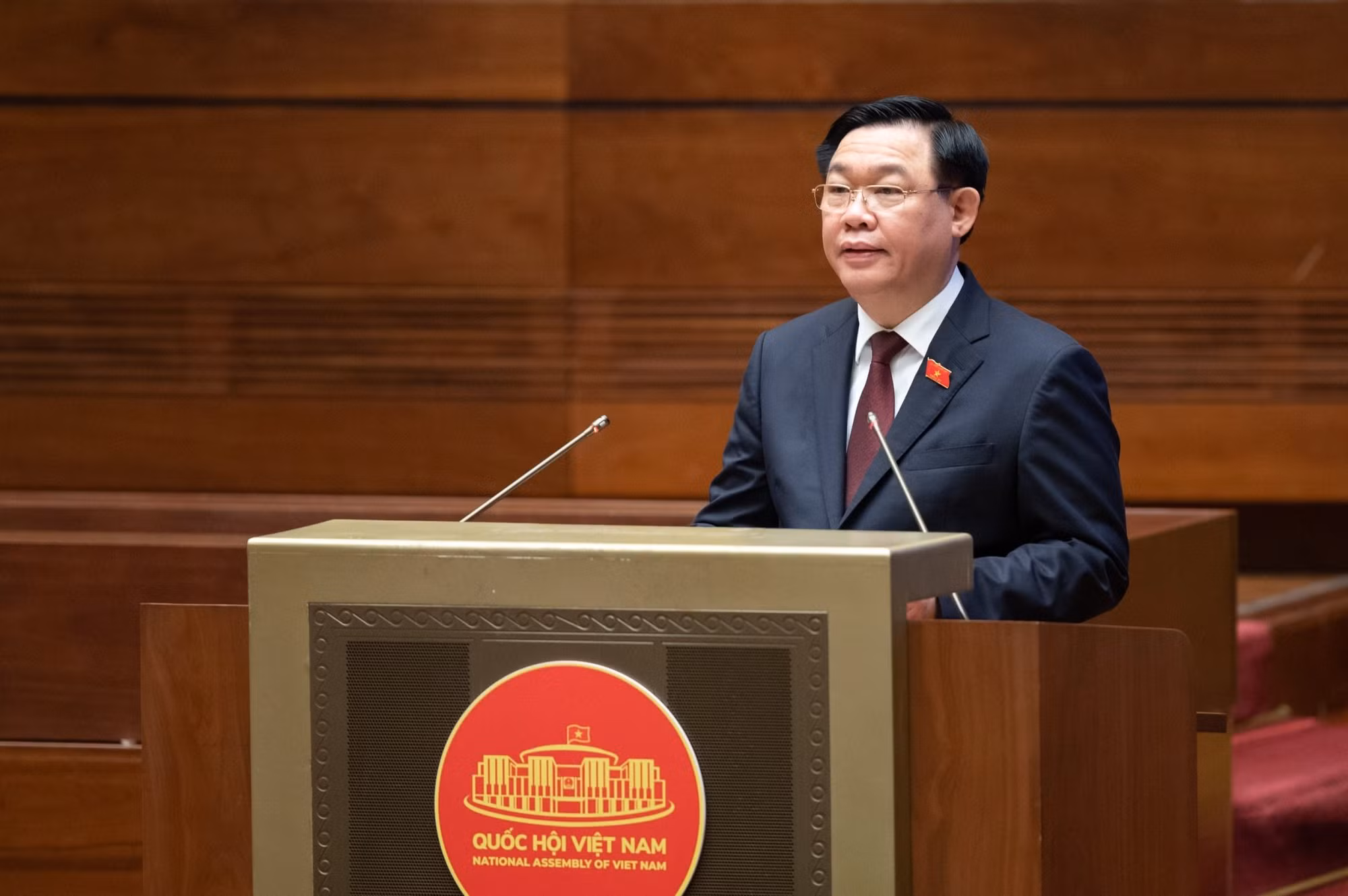 huệ.jpg -0