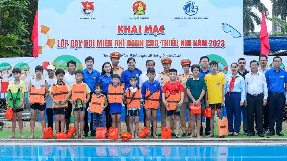 Mong một mùa hè an toàn -0